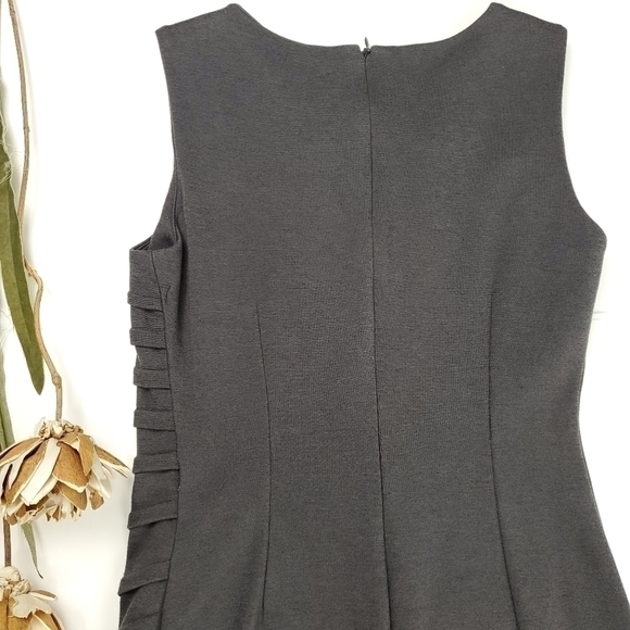 SAKS Fifth Avenue Grey Side Rouged Dress Sz 2 - Picture 8 of 10